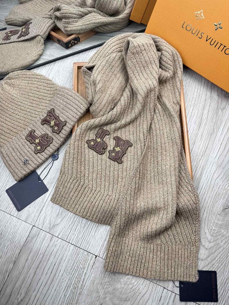 Louis Vuitton Caps Scarfs